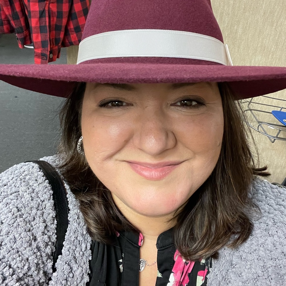 Meet your Posher, Anna lisa